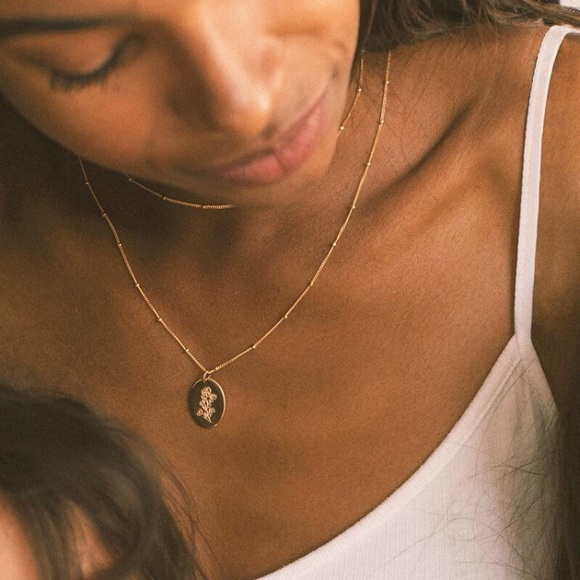 Bohemian Floral Family Minimalist Gold Necklace - Picture 16 of 16